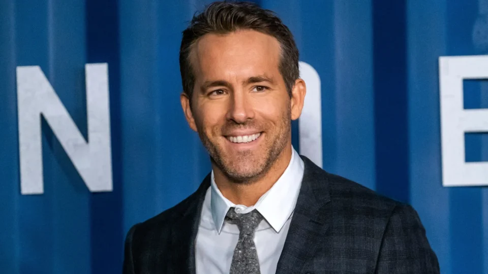 Ryan Reynolds faz 50 anos: de fracasso na DC a fenômeno da Marvel com Deadpool