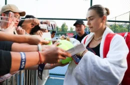 Sabalenka e Djokovic entram em quadra nesta sexta em rodada de estrelas em Pequim