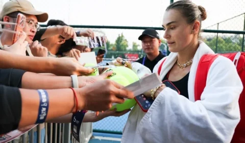 Sabalenka e Djokovic entram em quadra nesta sexta em rodada de estrelas em Pequim