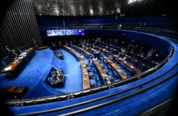 Direita elege 34 dos 54 senadores e manda recado ao STF
