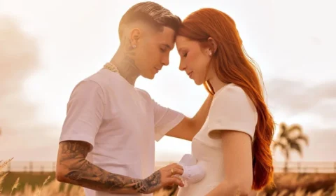 Soso Careca, 18, revela gravidez de 3 meses com MC Paiva, 23