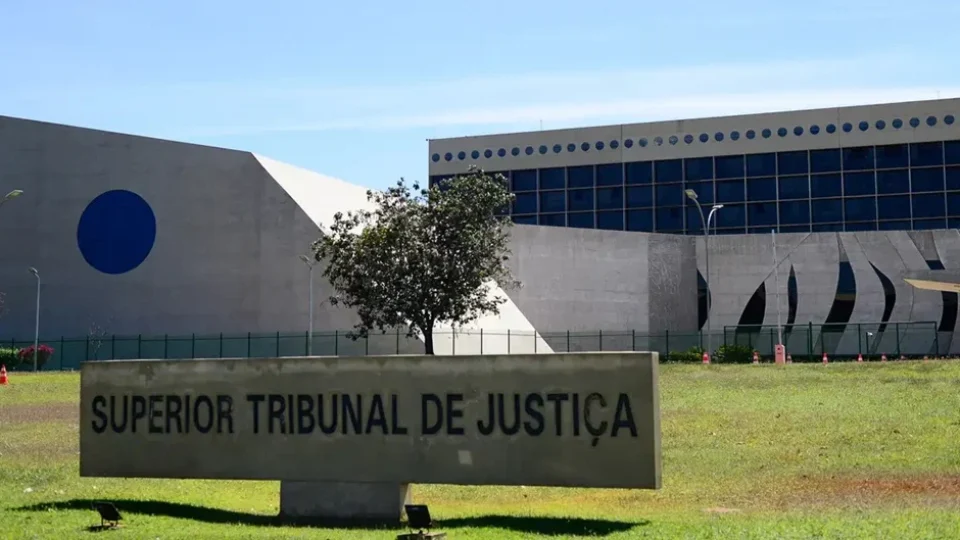 STJ permite penhora de parte do salário para pagar dívidas; entenda quando medida pode ser aplicada