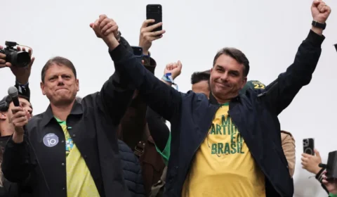 PP e União Brasil anunciam apoio a Flávio Bolsonaro no 2º turno