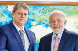 Lula para presidente, Tarcísio para governador: voto cruzado ocorre em 85% das cidades vencidas pelo petista em SP