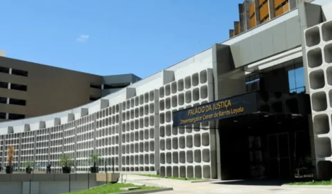 Meta é condenada a pagar R$ 25 mil após bloquear WhatsApp de clínica e causar prejuízo em Goiânia