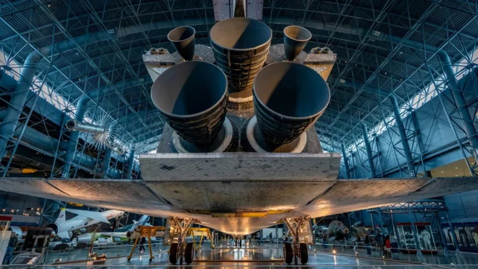 Do ônibus espacial Discovery ao Saturn V: conheça museus que guardam a história da conquista do espaço