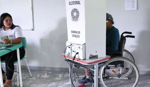 Eleitores com deficiência terão transporte gratuito para votar em Manaus