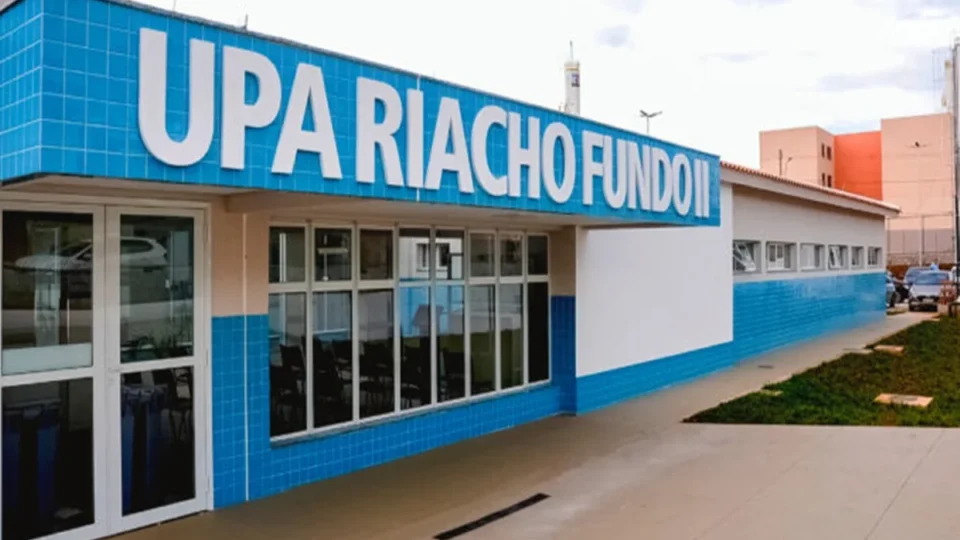 Técnica de enfermagem fica com hematomas após ser enforcada com cabo de carregador em UPA do DF