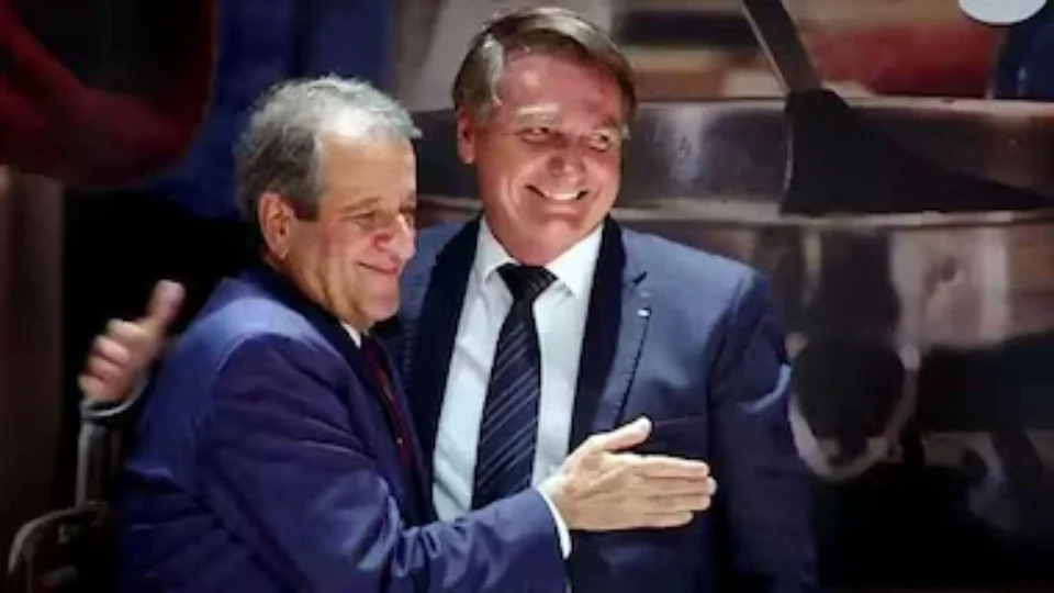 Valdemar diz que Bolsonaro terá participação em eventual governo de Flávio