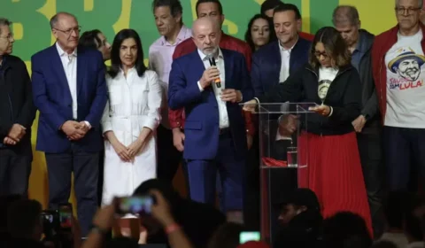 Lula lamenta derrota de Haddad e diz que resultado representa “perda” para São Paulo
