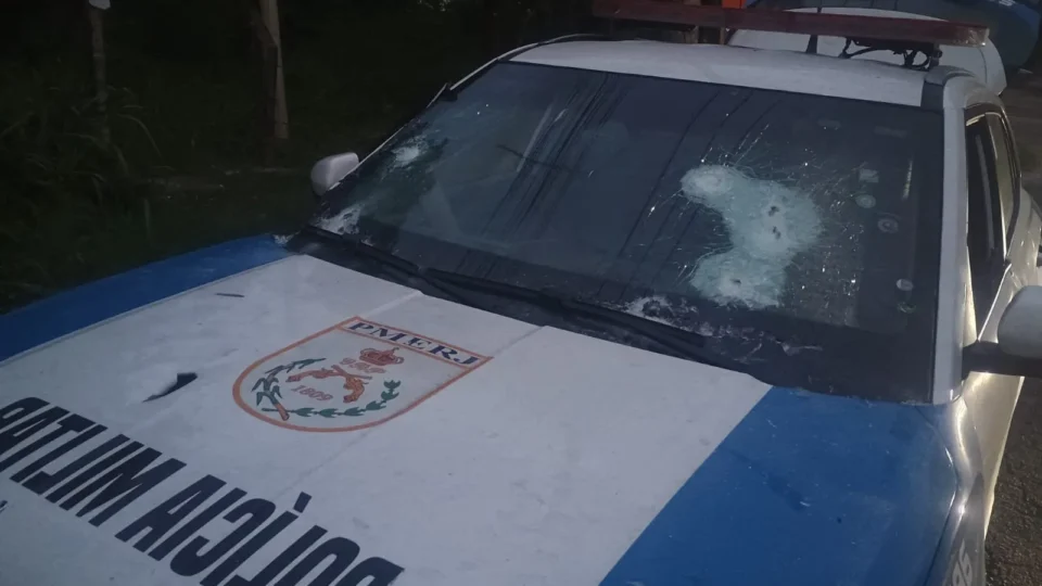 Subtenente do Bope morre em tiroteio com PMs no Rio; 4 feridos