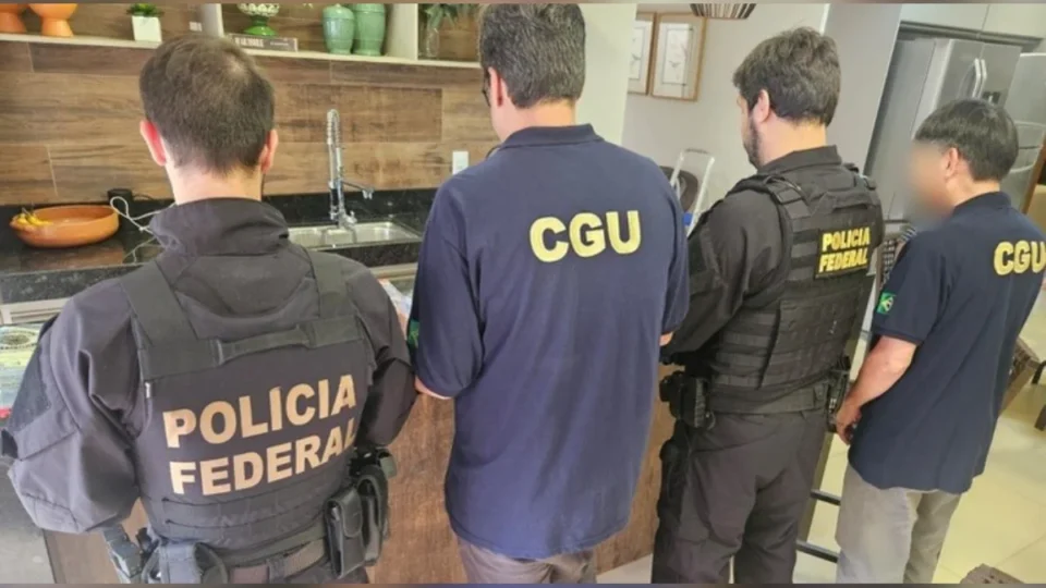 PF faz operação contra suspeita de desvio de R$ 15,6 milhões da saúde em 32 estados