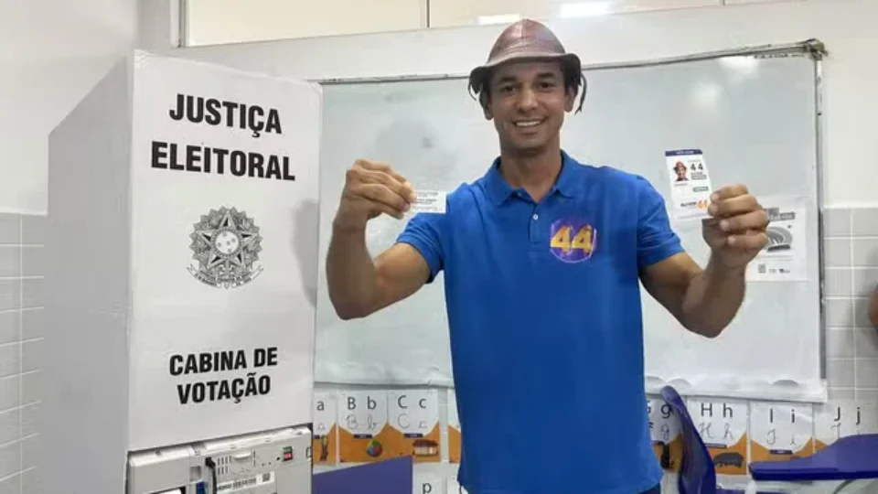 Allyson Bezerra vota em Mossoró na disputa pelo governo do RN neste segundo turno